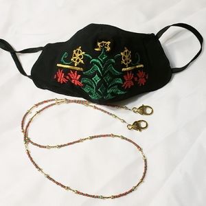 Christmas facemask and chain